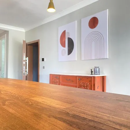 1008 Lux Close To Consulates Apartment